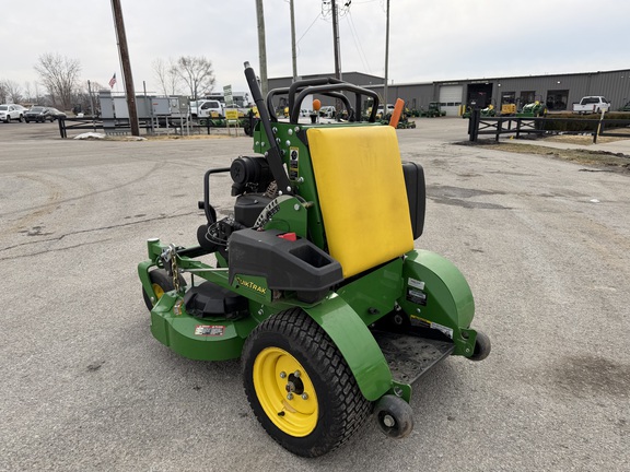 2025 John-Deere Q810E