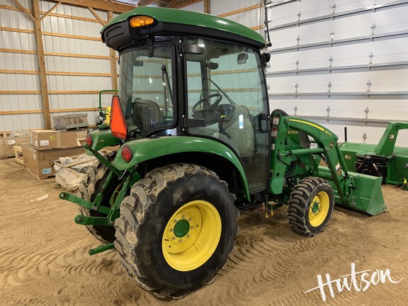 Photo of 2023 John Deere 3039R