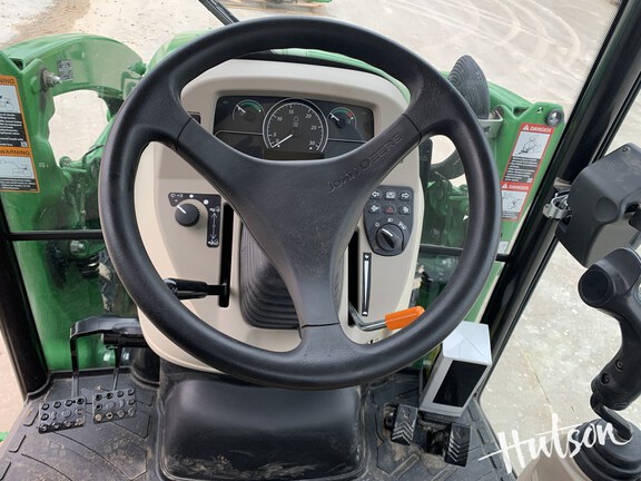 Photo of 2023 John Deere 3039R