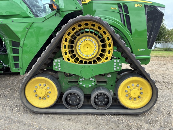 2025 John Deere 9RX 640 - Photo13