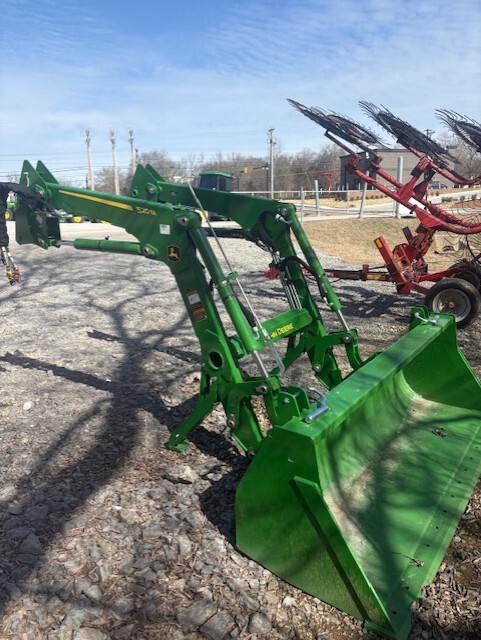 2025 John Deere 520M
