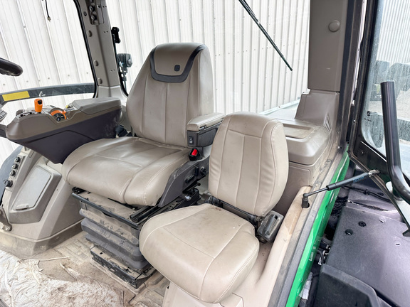 2022 John-Deere 9RT 570