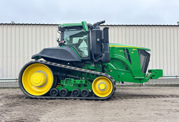 2022 John-Deere 9RT 570