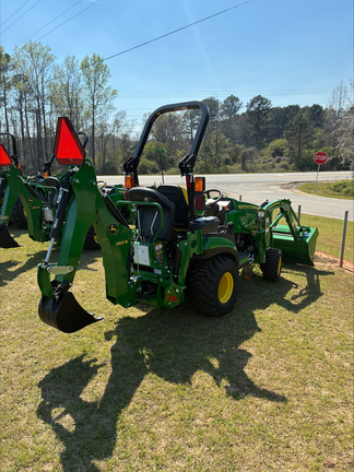 2025 John Deere 1025R Photo 2