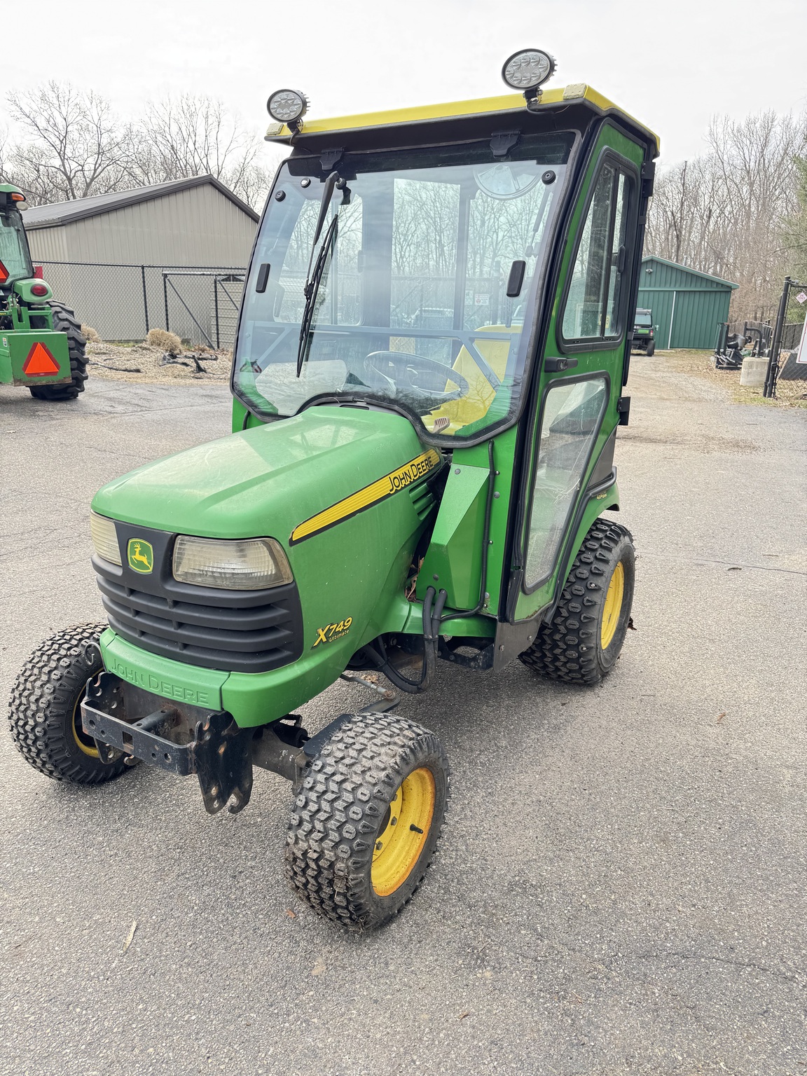 2008 John Deere X749 Image 1
