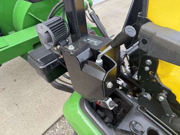2019 John Deere 1025R - Photo14