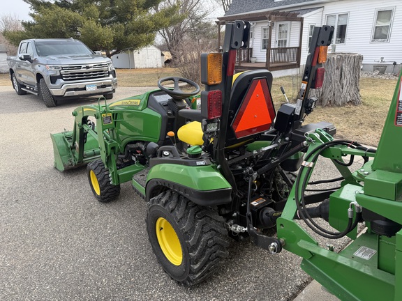 2019 John Deere 1025R - Photo12