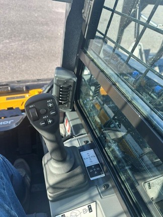 2026 John Deere 335P-7