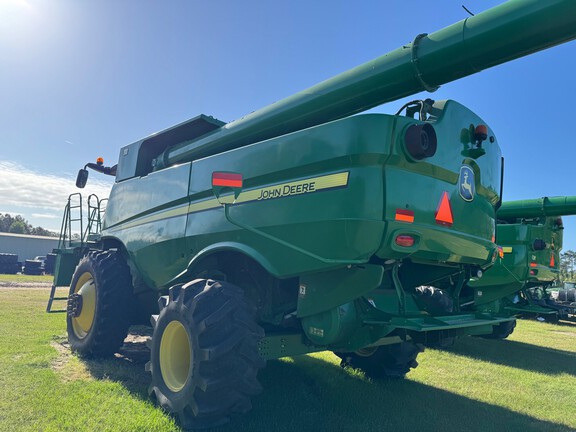 2014 John Deere S670-6
