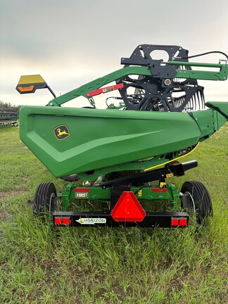 Used 2025 John Deere HDR 50 Combine Platforms at Horizon Ag & Turf in Falher, AB - Photo3
