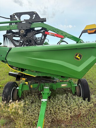 Used 2025 John Deere HDR 50 Combine Platforms at Horizon Ag & Turf in Falher, AB - Photo2