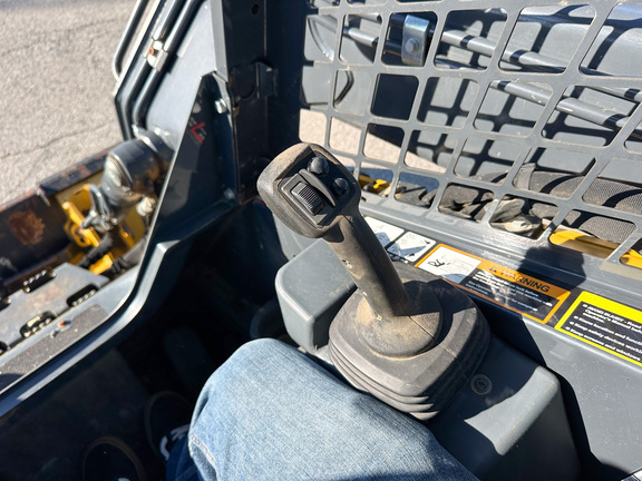 2019 John-Deere 324G