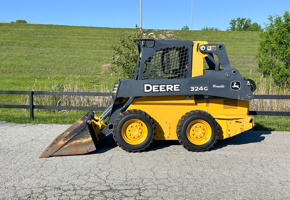 2019 John-Deere 324G
