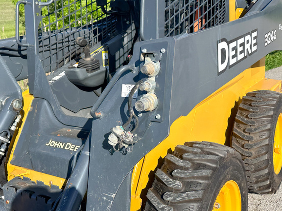2019 John-Deere 324G