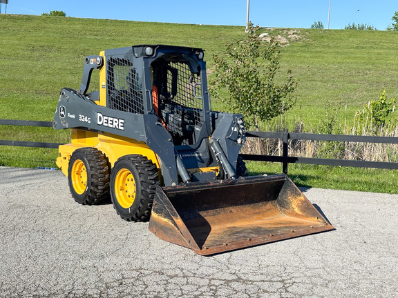 2019 John-Deere 324G