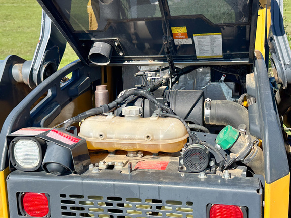 2019 John-Deere 324G