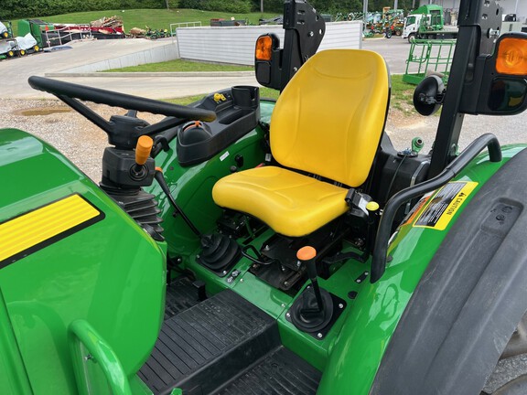 2023 John Deere 5060E