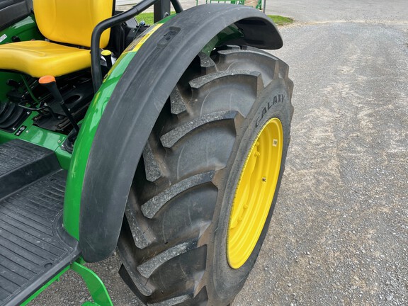 2023 John Deere 5060E