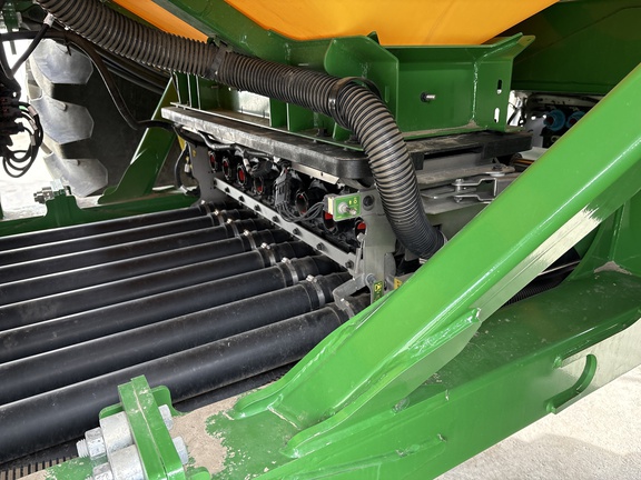 Used 2025 John Deere C650L Air Carts at Horizon Ag & Turf in Lloydminster, AB - Photo8