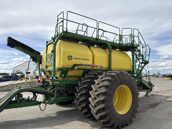 Used 2025 John Deere C650L Air Carts at Horizon Ag & Turf in Lloydminster, AB - Photo4