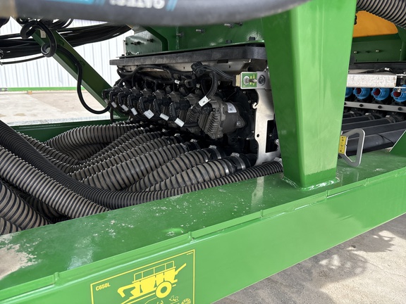 Used 2025 John Deere C650L Air Carts at Horizon Ag & Turf in Lloydminster, AB - Photo11