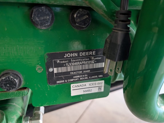 2023 John Deere 3046R - Photo12