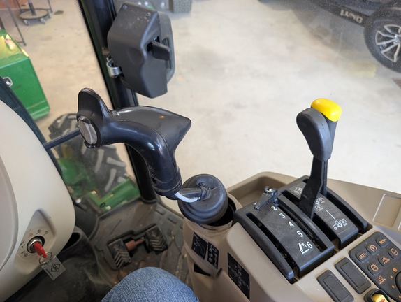 2023 John Deere 3046R - Photo21