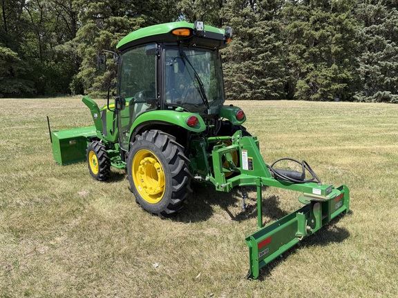 2023 John Deere 3046R - Photo5