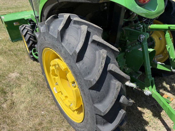 2023 John Deere 3046R - Photo15