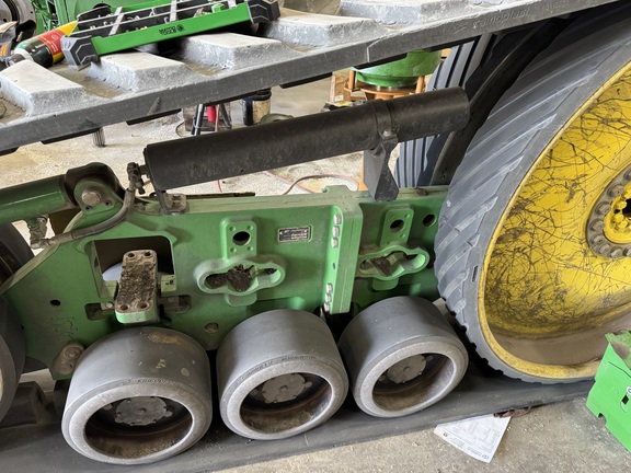 2011 John Deere 8335RT - Photo12