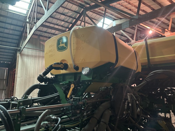 2025 John Deere 1775NT - Photo8