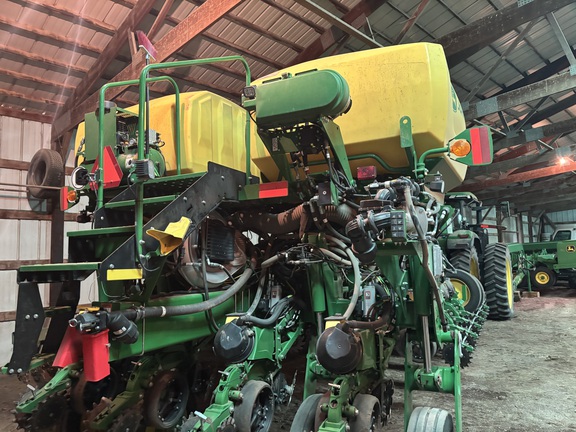 2025 John Deere 1775NT - Photo3