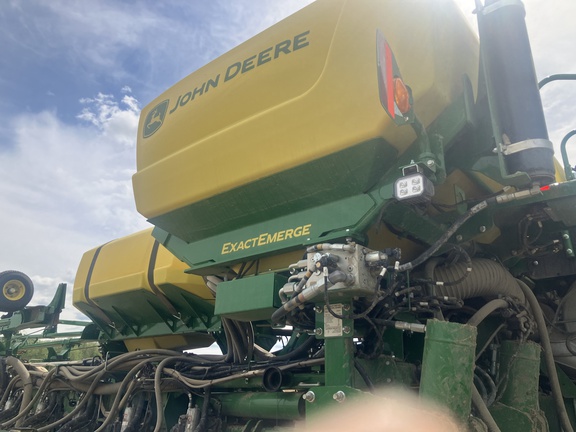 Photo of 2026 John Deere 1775NT