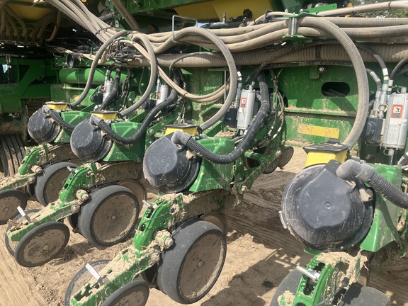 Photo of 2026 John Deere 1775NT