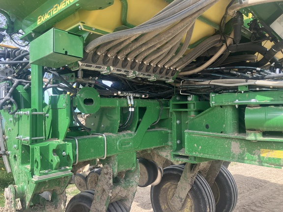 Photo of 2026 John Deere 1775NT
