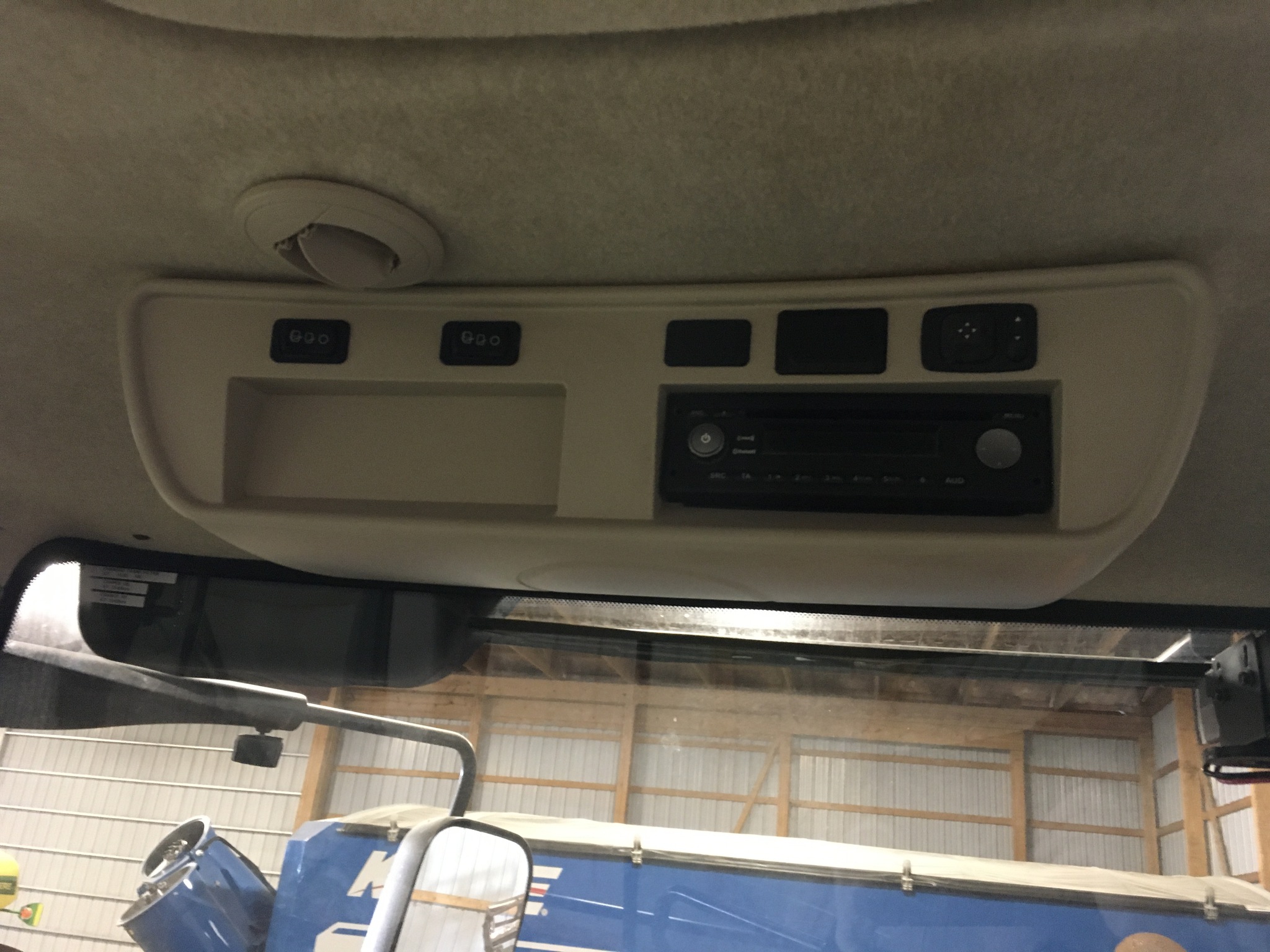 2017 John Deere 9520RT Image 9