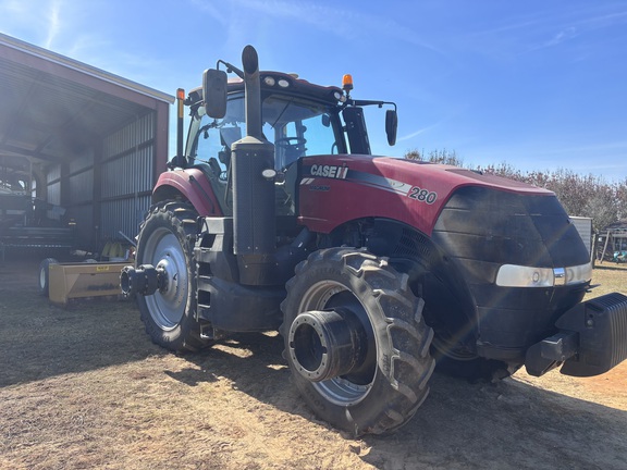 Photo of 2018 Case IH Magnum 280