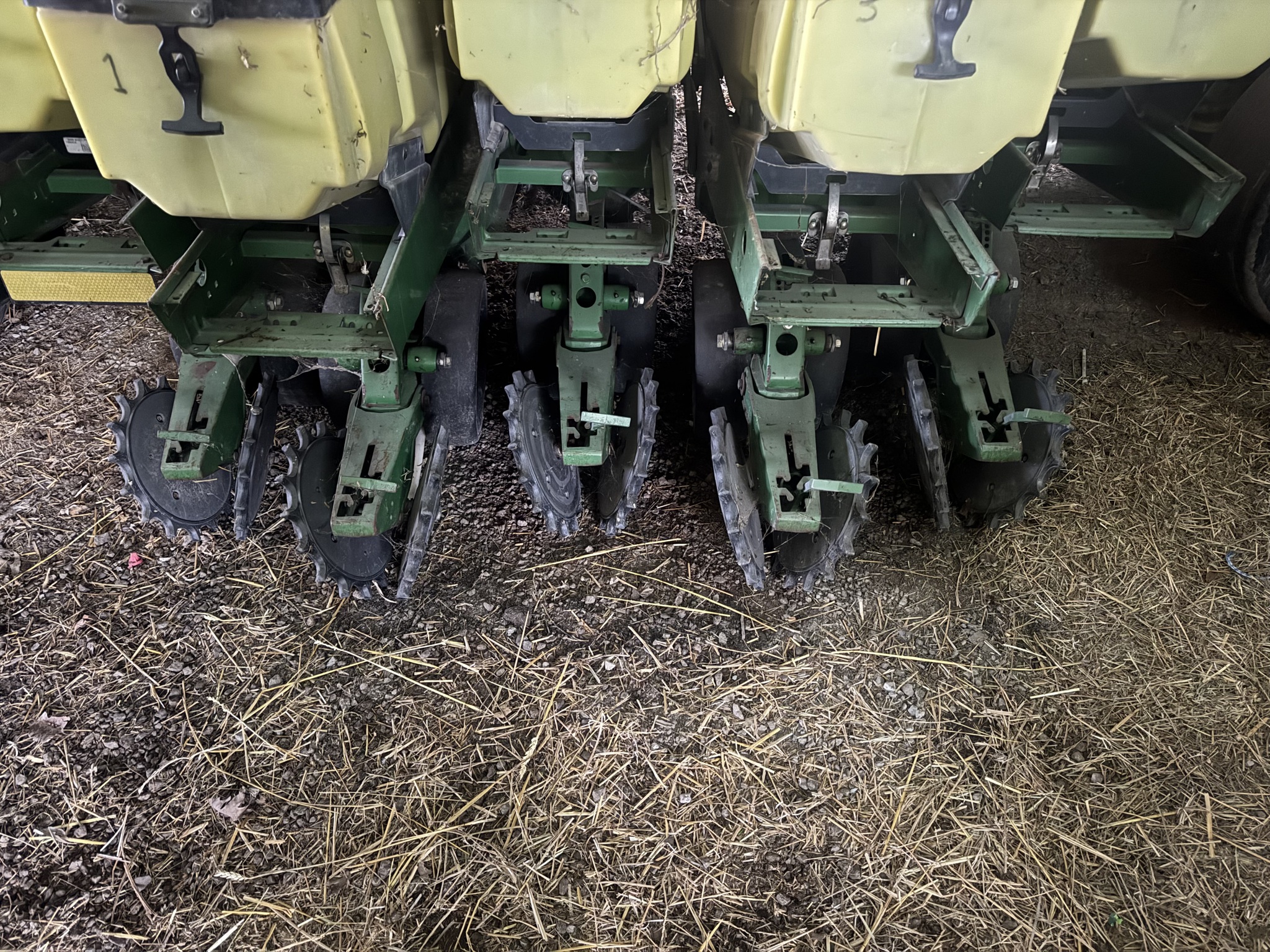 1999 John Deere 1780 Image 13