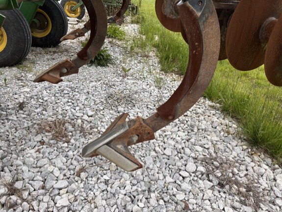 2007 John-Deere 512
