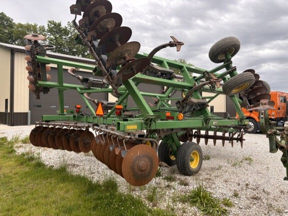 2007 John-Deere 512