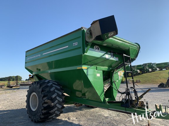 Photo of 2009 J&M 750-18