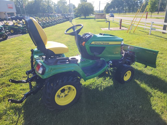 2025 John-Deere X750
