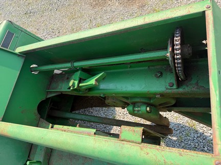 1999 John Deere 348