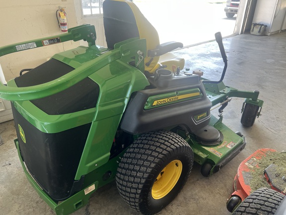 Photo of 2023 John Deere Z997R