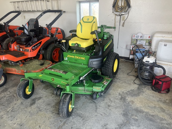 Photo of 2023 John Deere Z997R