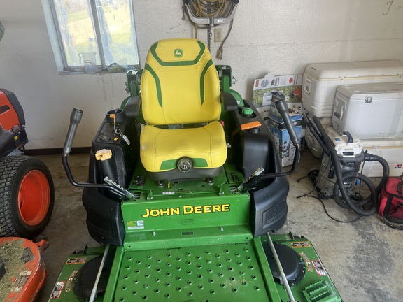 Photo of 2023 John Deere Z997R