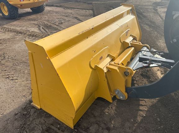 2024 John Deere 324P