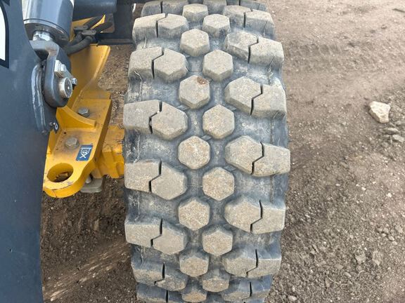 2024 John Deere 324P