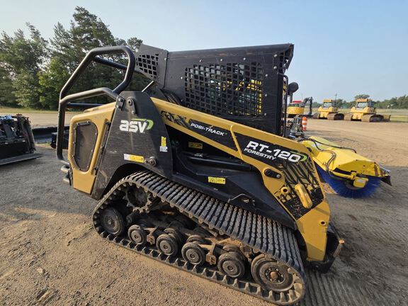 2018 ASV RT120F