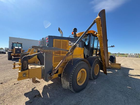 2019 John Deere 772G
